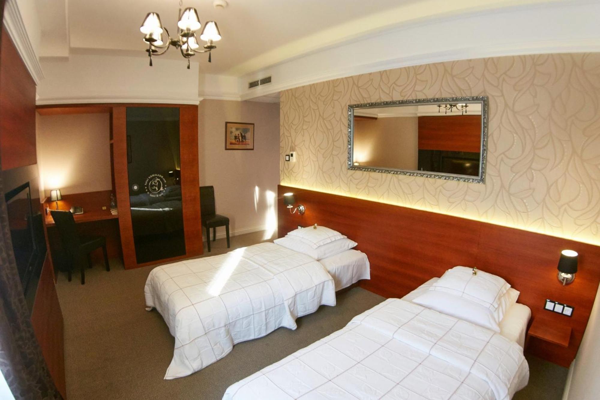 Hotel&Spa Kameleon Żory Dış mekan fotoğraf